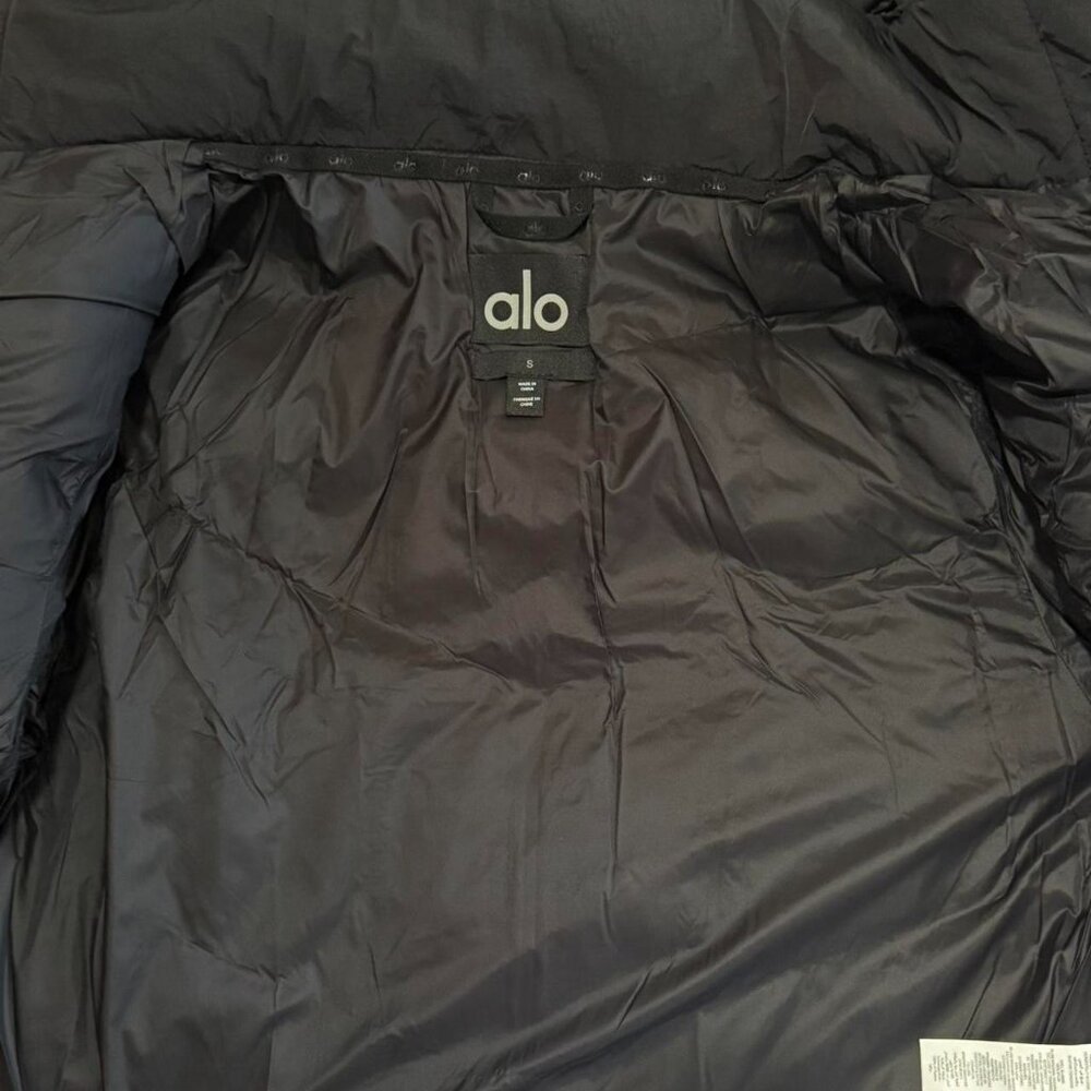 Alo Yoga Black Women's Glacier Puffer - Picture 3 of 8